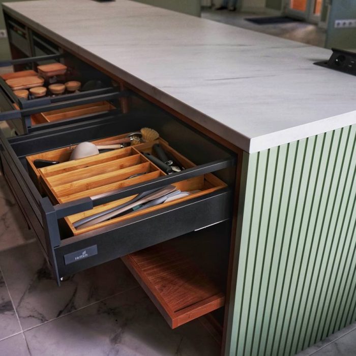 Bucatarie la comanda MOBO 6