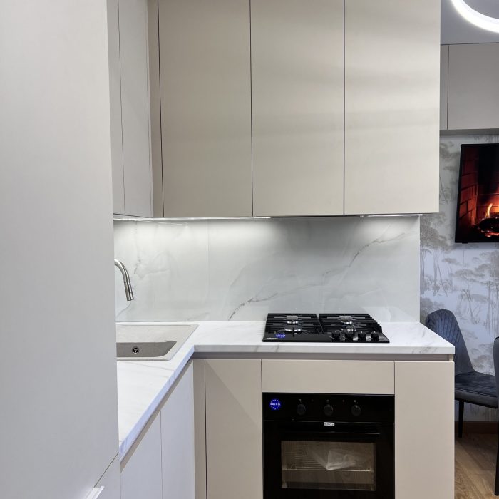 Bucătărie la comandă MOBO14