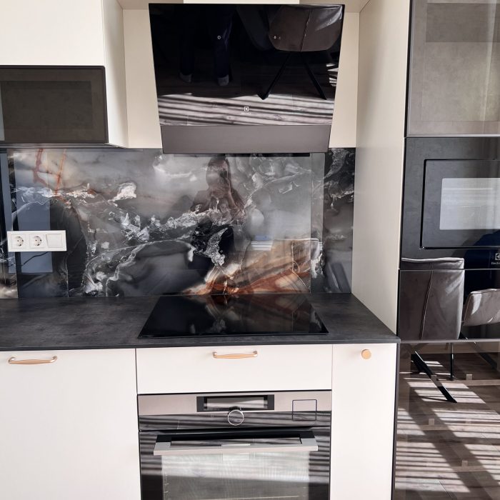 Bucătărie la comandă MOBO41