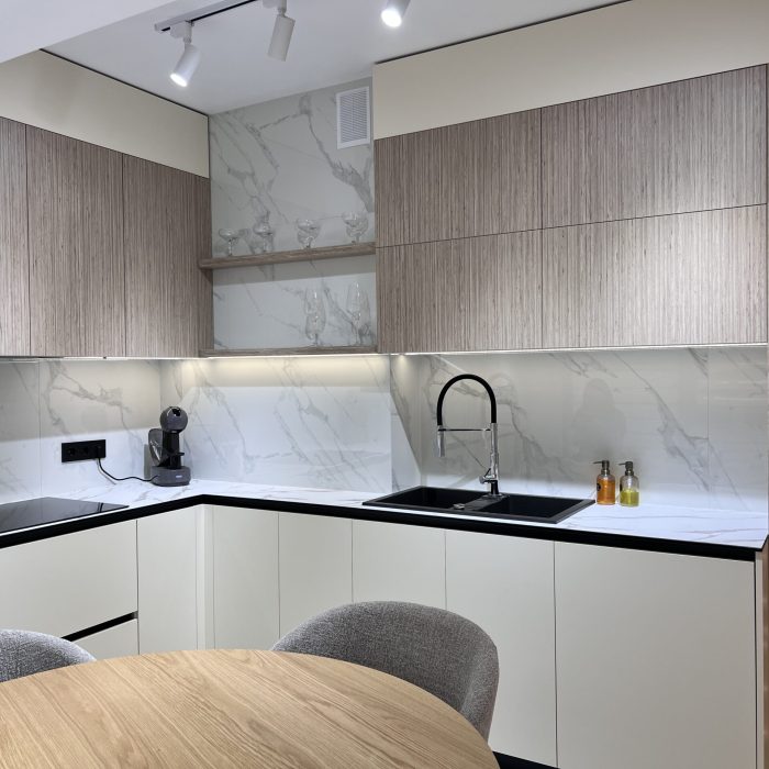 Bucătărie la comandă MOBO9